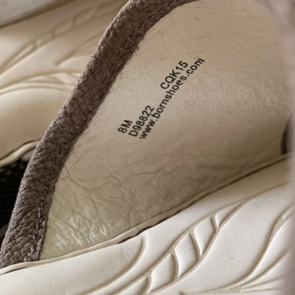 NWOT Born head crafted footwear size 8M - Picture 4 of 6